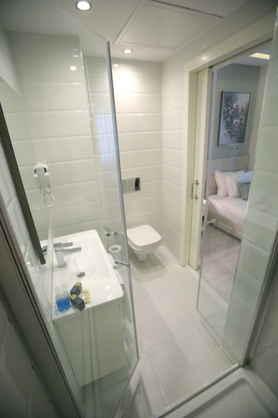 Rawda Hotel Bakirkoy Istanbul Bagian luar foto